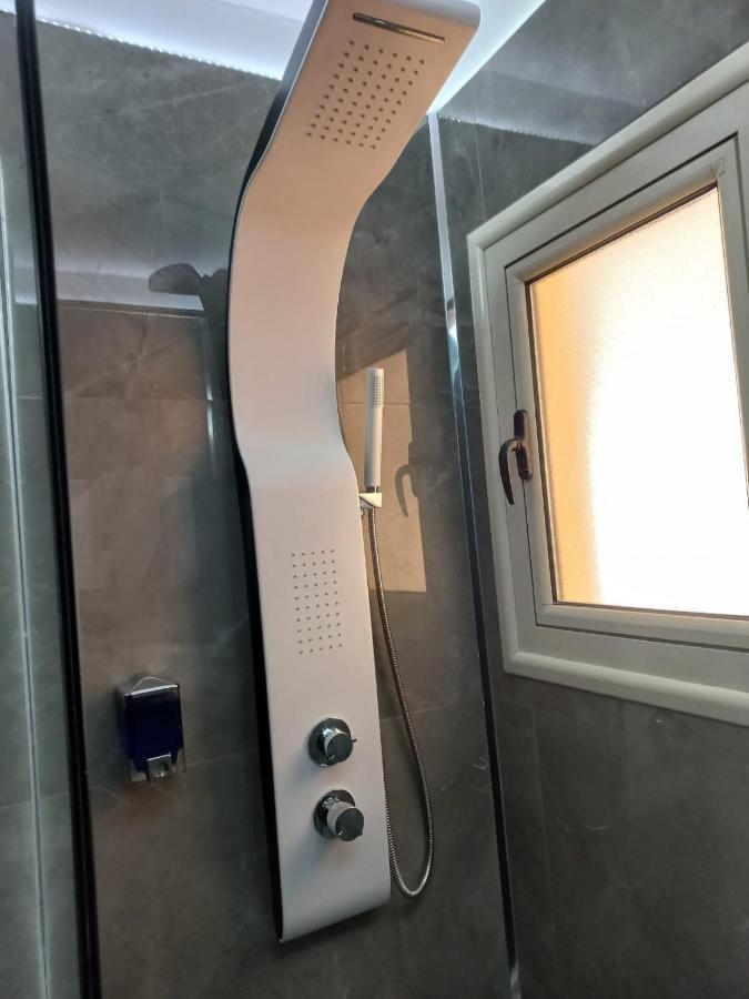 Modern Studio Apartment Armonia Court Paralimni Buitenkant foto